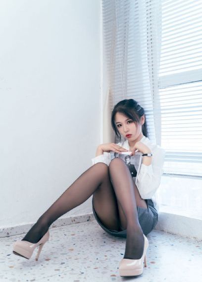 日韩美女澡堂裸体视频_4K电影免费在线