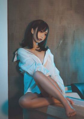蜜桃成人黄漫一区二区_国产剧神马影院在线